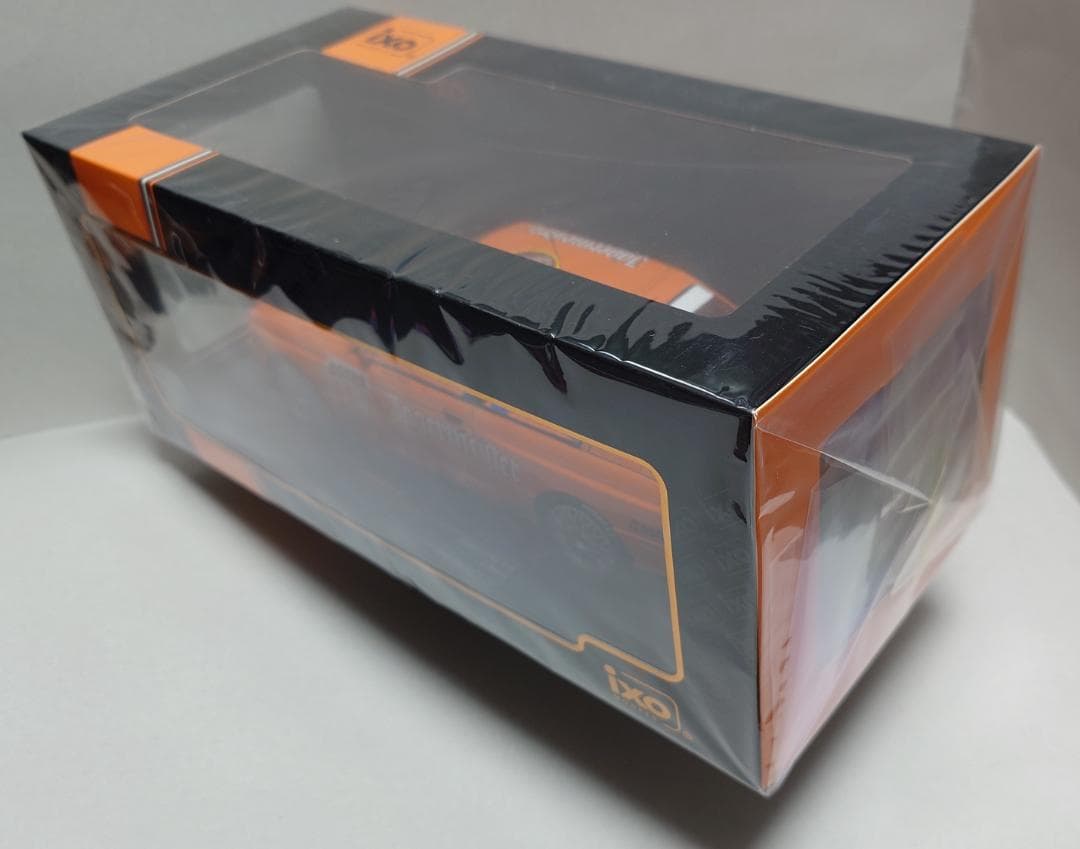 新品★ イクソ ixo  E30 M3 イエガーマイスタ－ 1/18