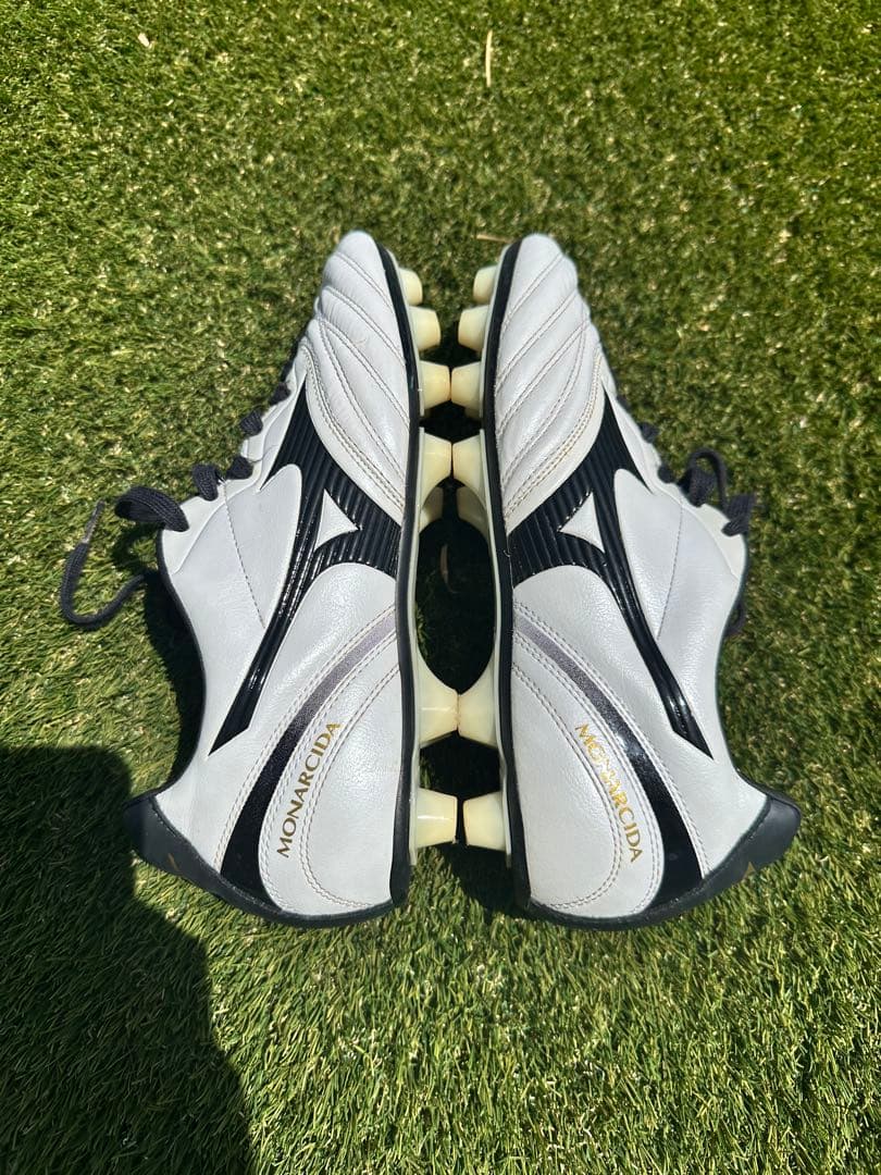 ミズノ モナルシーダ2 JAPAN（ホワイト×ブラック）