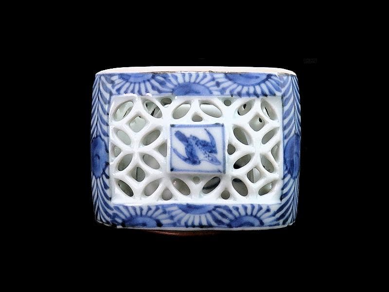 古伊万里　染付　透かし　七宝紋に鳥の図　盃台　E474AS-CGk