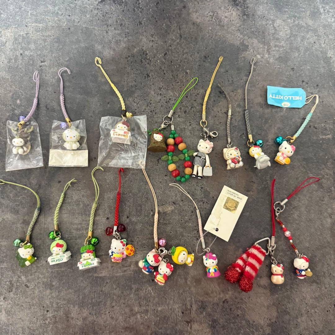 ご当地キティ 根付け ファスナーマスコット その他まとめ売り 約160点
