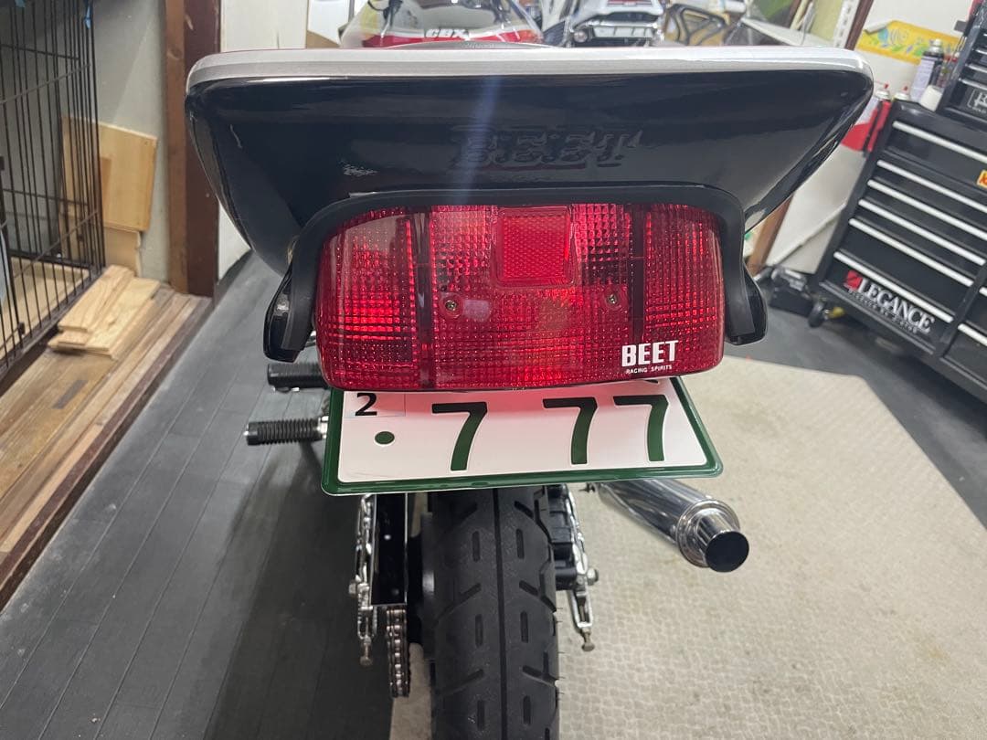 cbx400fビート風レッドテール