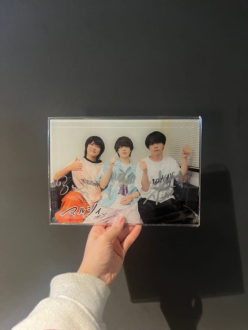 マルシィ 直筆サインアクリルパネル