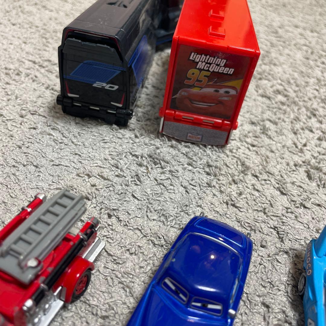 カーズ トミカ ミニカー トレーラーセット