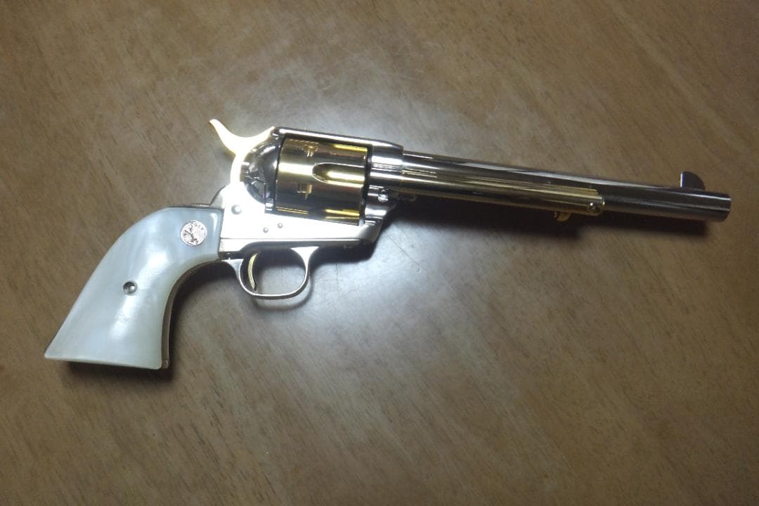 タナカ コルトSAA.45 7-1/2インチ　ニッケルフィニッシュ