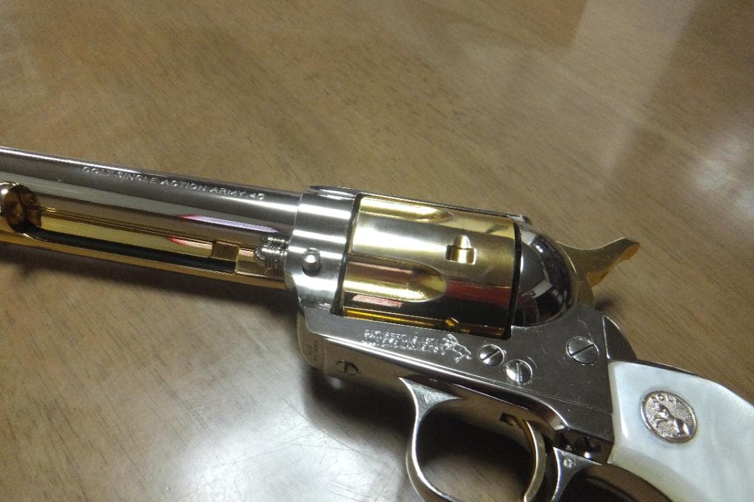 タナカ コルトSAA.45 7-1/2インチ　ニッケルフィニッシュ