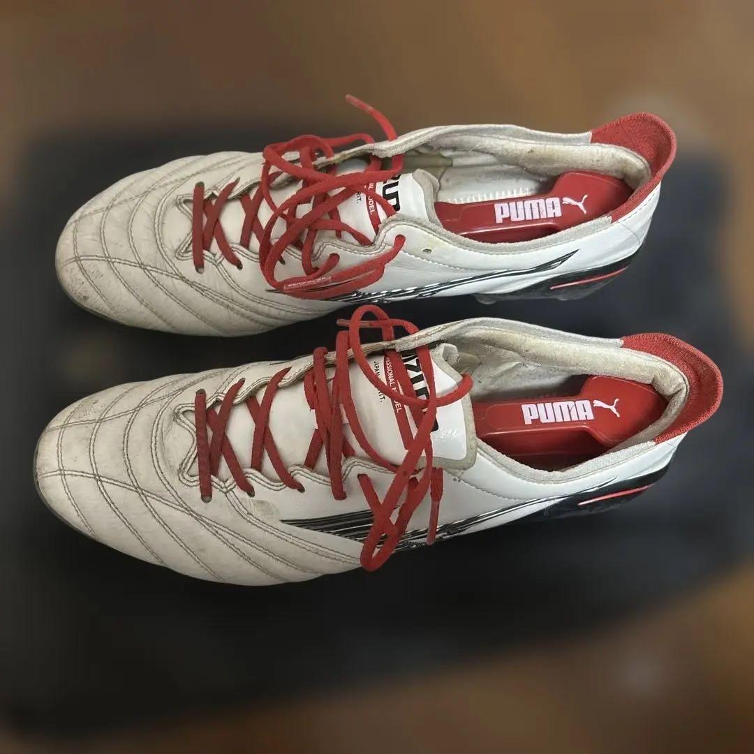 MIZUNOサッカーシューズ 日本製 ホワイト/レッド