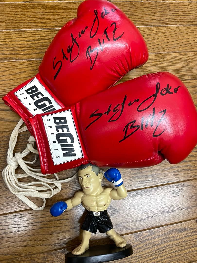 ステファン・レコ K-1 サイン入りグローブ ミルコクロコップフィギュア付