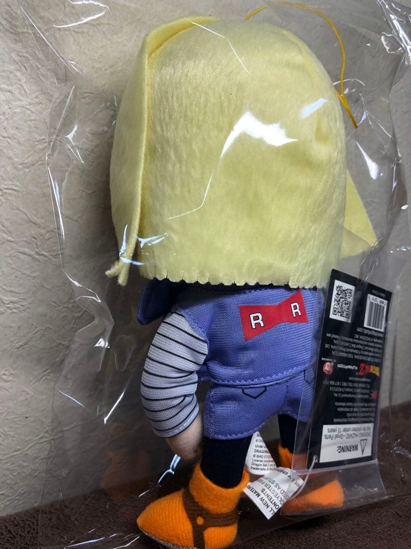 新品 ドラゴンボール ぬいぐるみ 人造人間18号 送料込み
