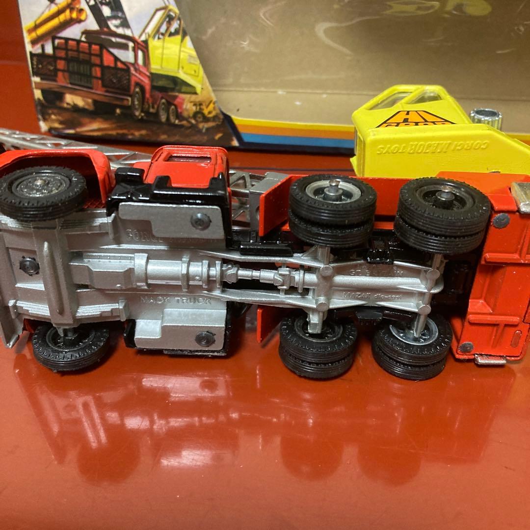 ミニカー Corgi Mack-Priestman Crane Truck 1154