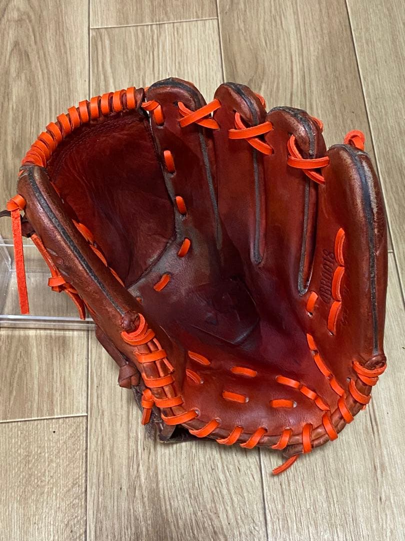 アンダーアーマー　硬式投手用グローブ