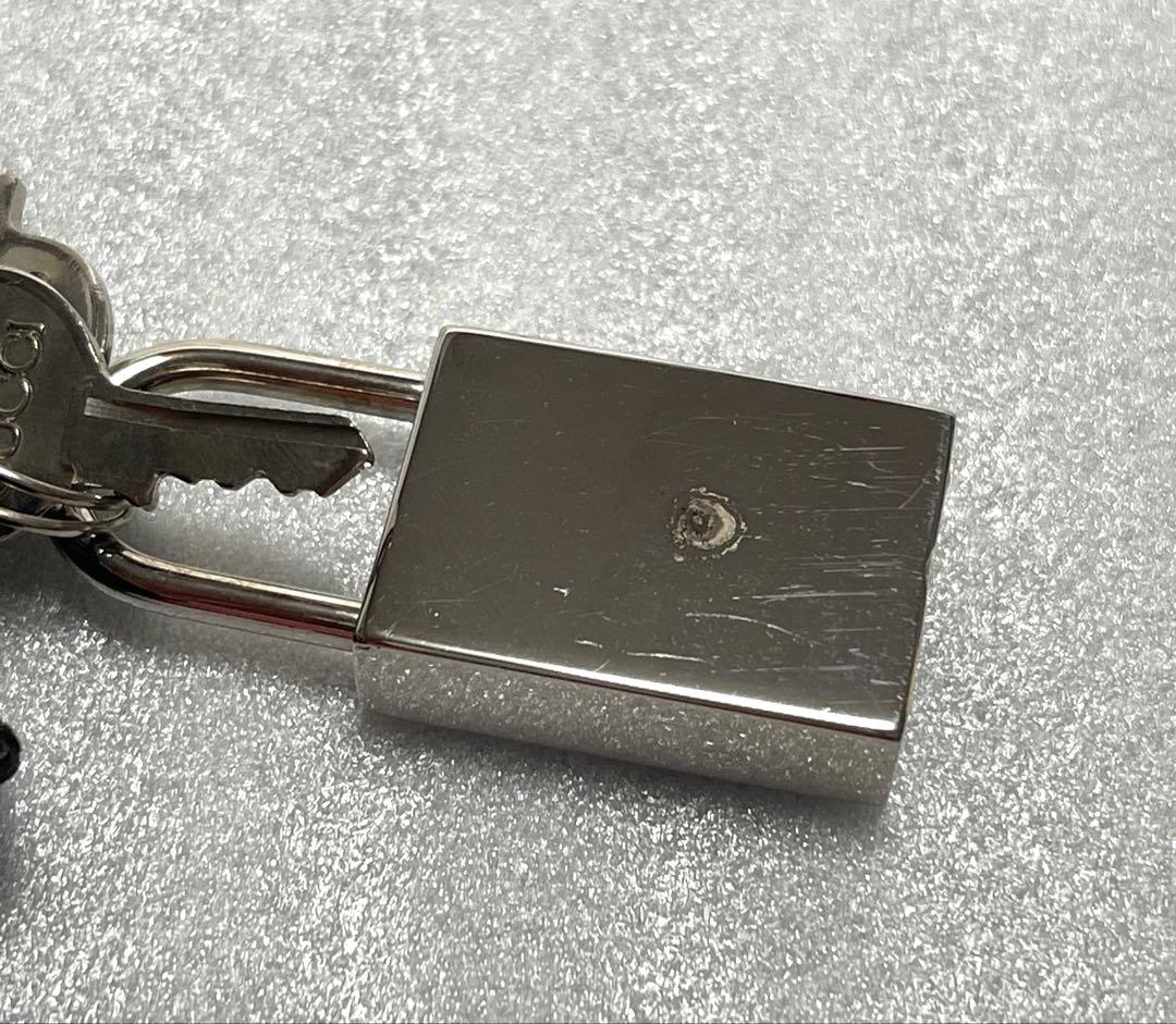 最終GUCCI グッチ パドロック 南京錠 鍵 クロシェット付き シルバーカラー
