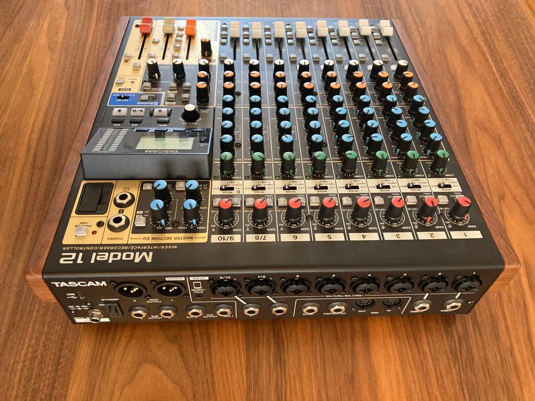 TASCAM Model 12 MTR ミキサー
