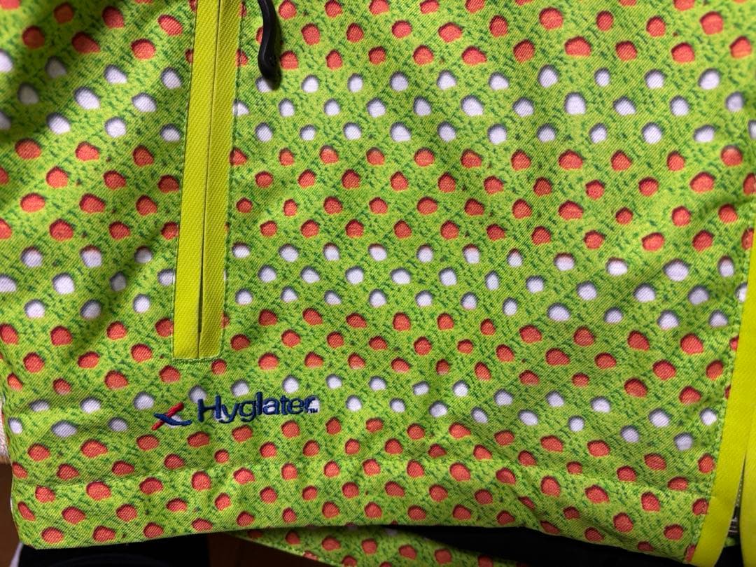 美品　オンヨネ　蛍光グリーン ドットパターン スキーウェア