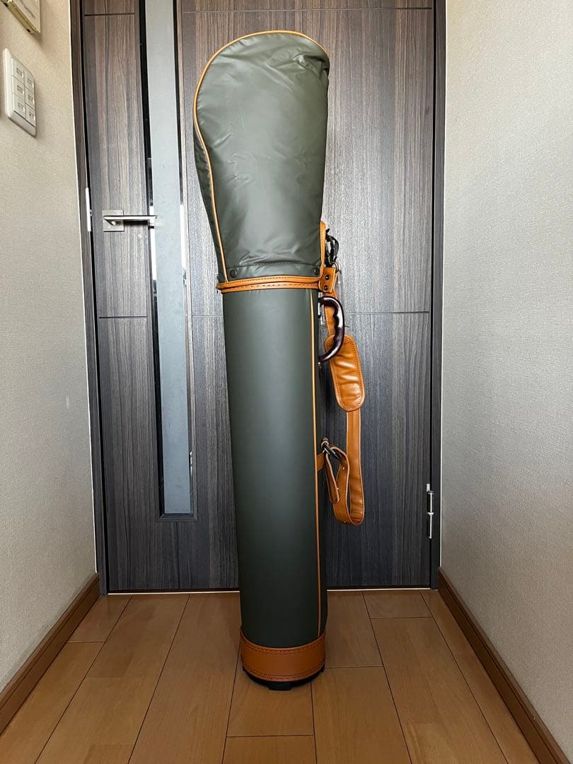 未使用新古品　希少Titleistタイトリスト　キャディバッグ　コンパクトバック