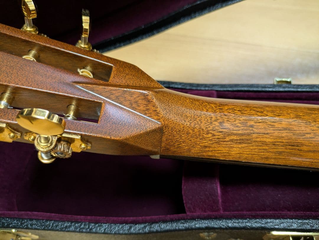 Martin 0012-28 Modern Deluxe 　保証期間内