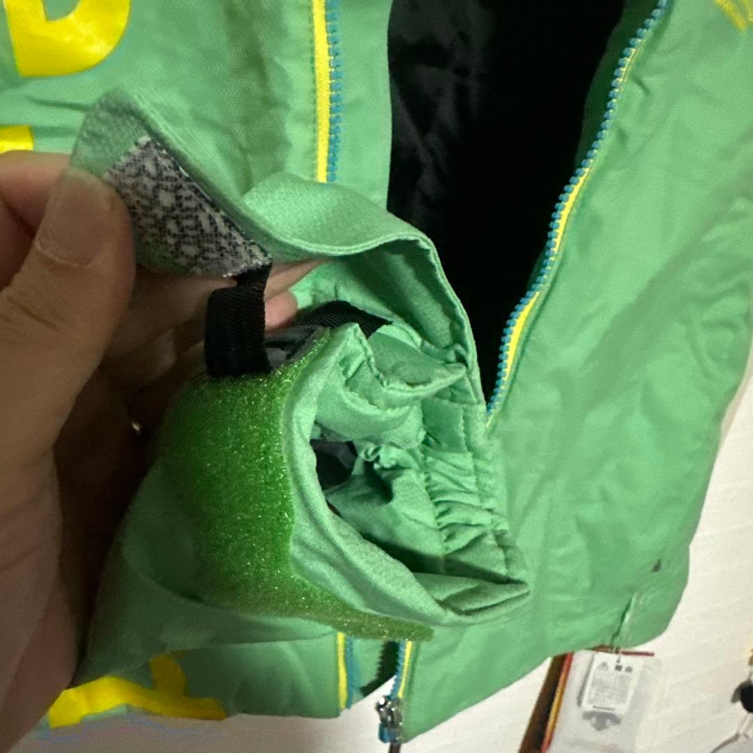 新品 タグ付 デサント スキーウェア スノボウェア ヒートナビ 上下セット L