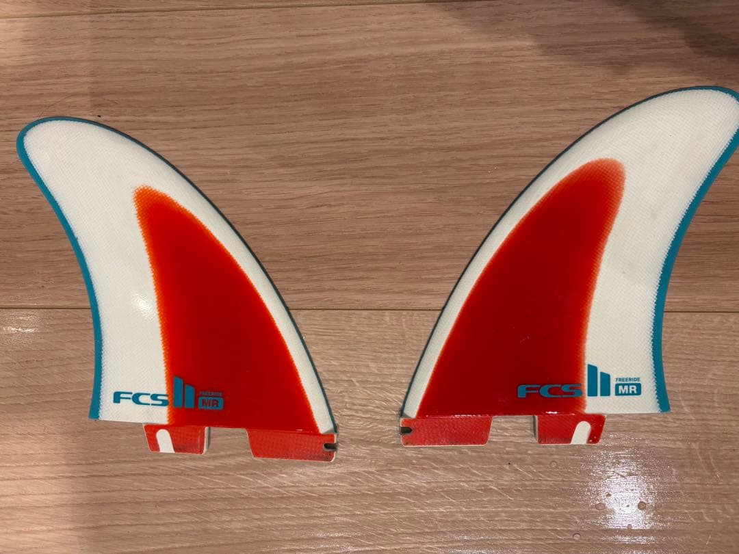 美品　FCS MR ツインフィン
