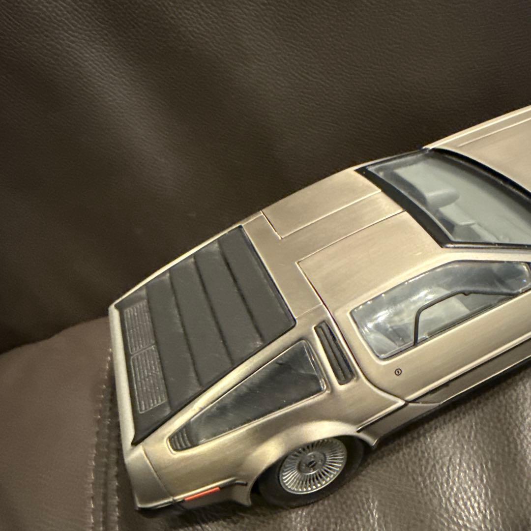 1/18ミニカー　DE LOREAN LK 1981