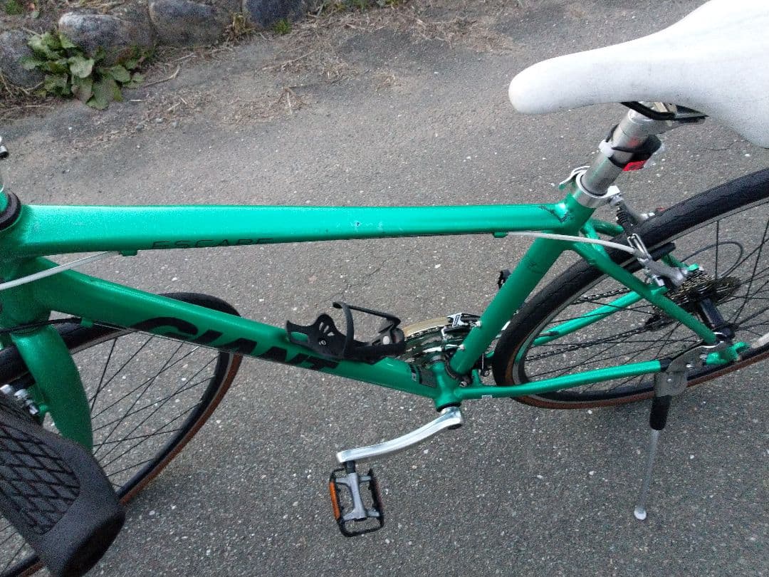 GIANT 　 ジャイアント ESCAPE 　クロスバイク エスケープ　R3