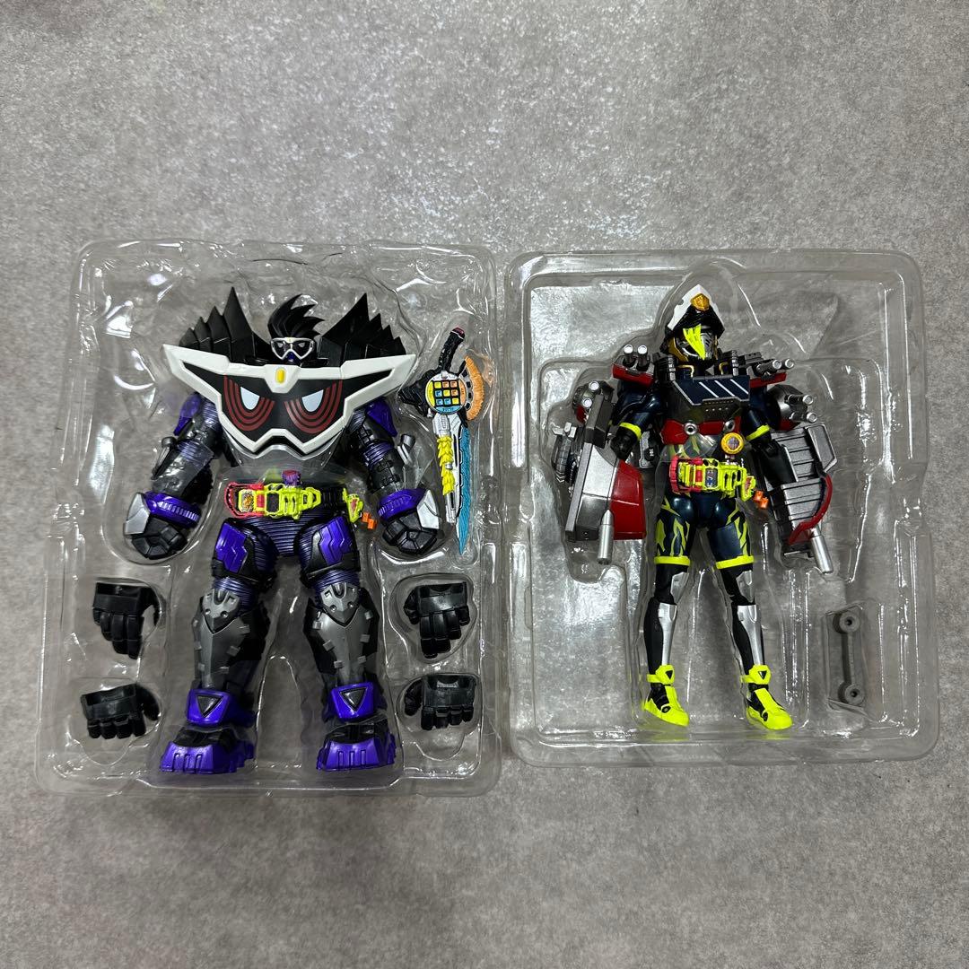 S.H.Figuarts 仮面ライダースナイプ ゲンム フィギュア