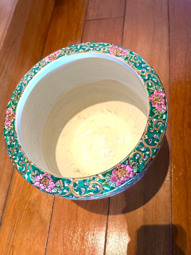 伊万里焼 多色花柄陶器製火鉢