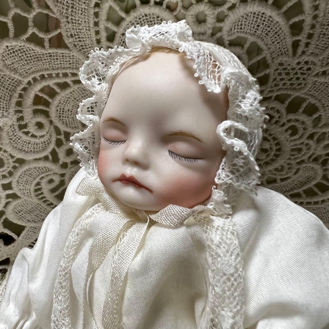 ビスクドール　スリーピングベビードール