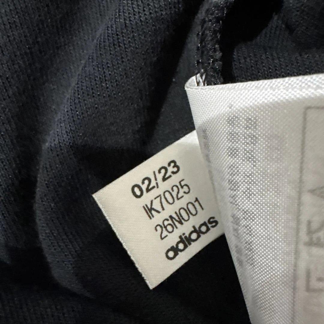 adidas トラックジャケット　ブラック/ ホワイト