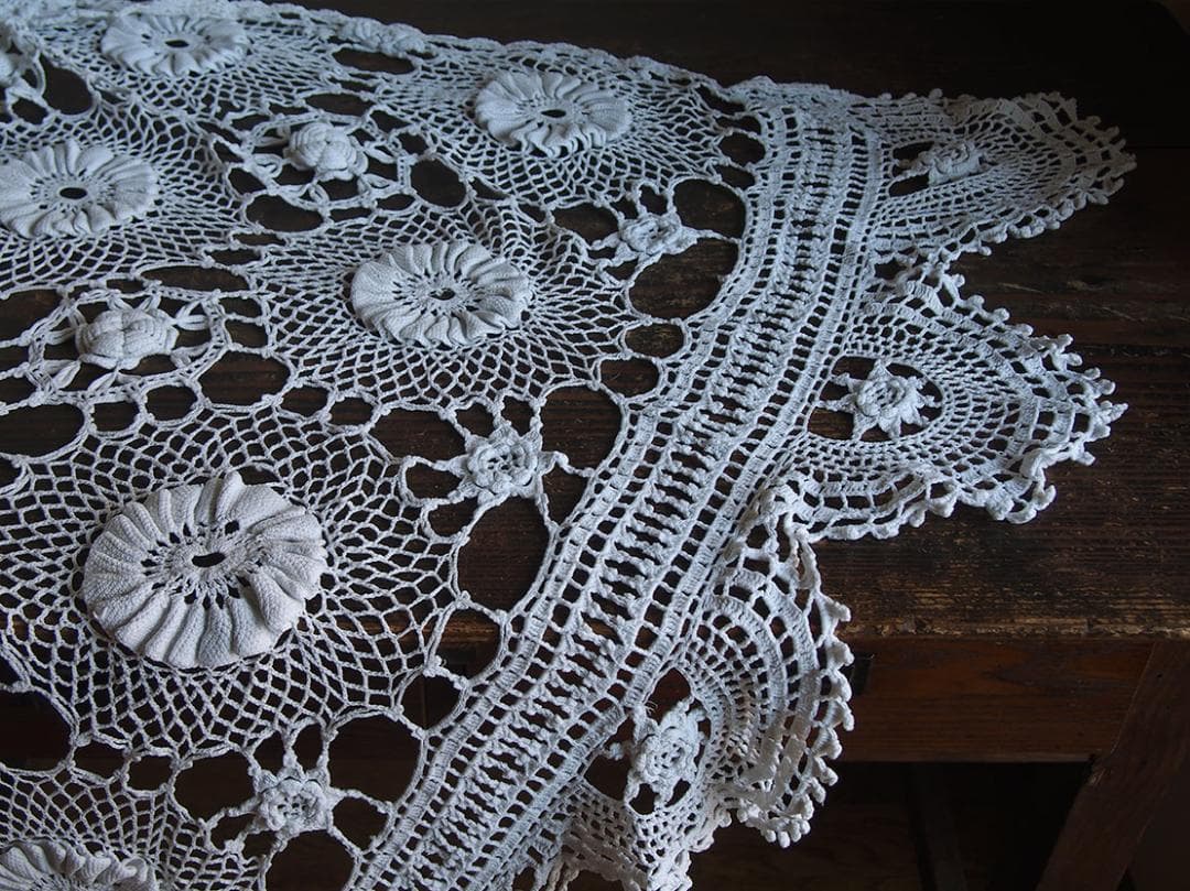 花の模様 かぎ針編みクロシェレース ベッドカバー アイリッシュクロシェ/K309