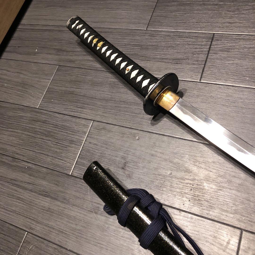 高級模造刀　居合刀　黒拵え　亜合金刀身　優乱刃紋