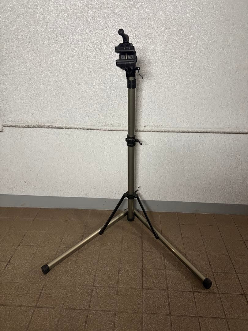 BIKE HAND メンテナンススタンド