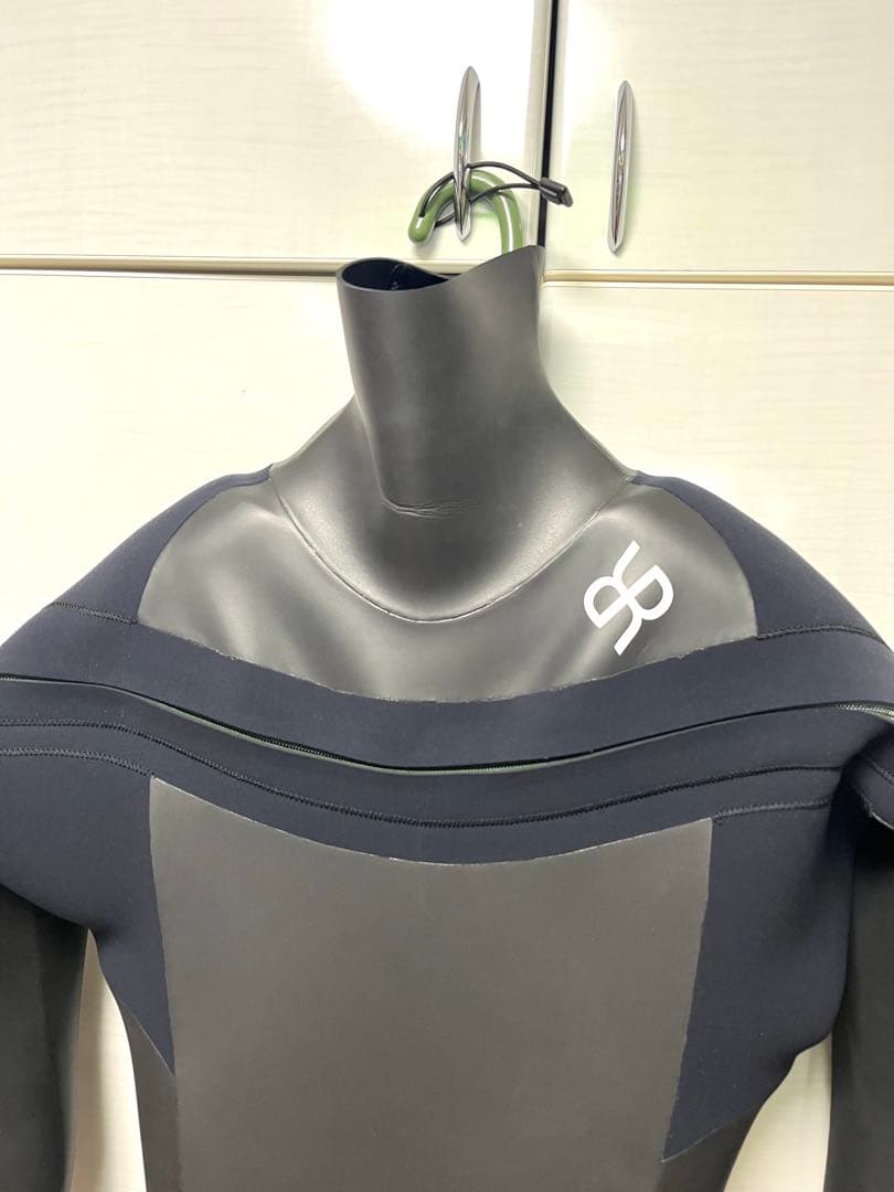 ★新品132,000円★メンズL/MLラッシュRASHウェットスーツ　セミドライ