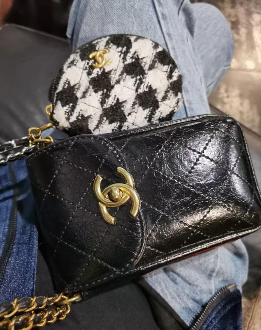 VIPスマホショルダーバッグ ブラック