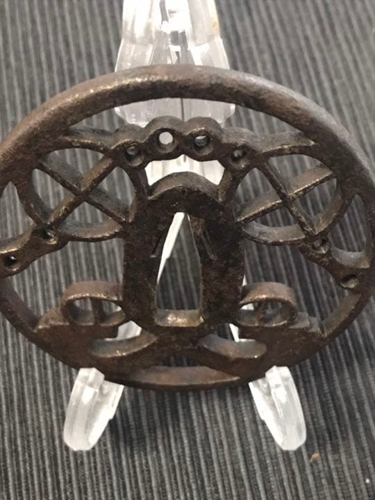 刀装具　鉄製透かし鍔　大刀用　馬具透かし図