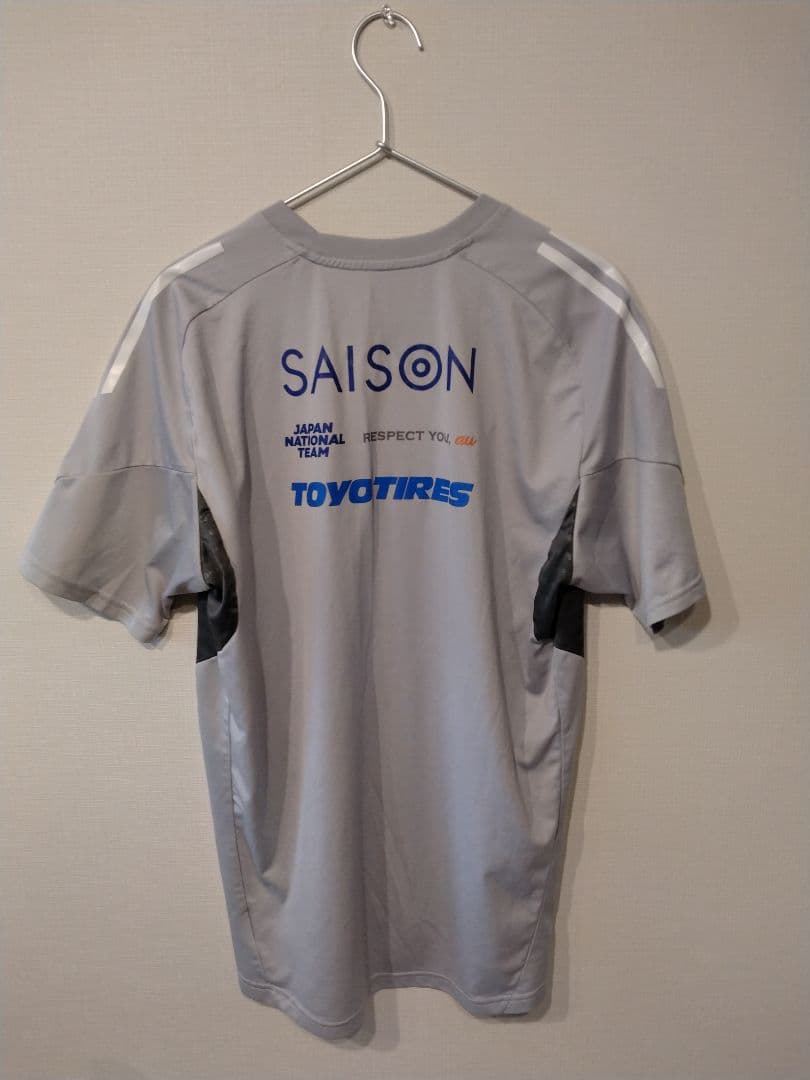 阿*寧様 【オークション開催中】サッカー日本代表 トレーニングシャツ グレー