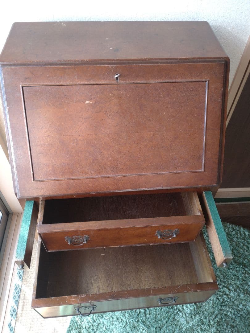 【お値引中】希少◆ライディングビューロー　アンティーク　鍵付き　猫脚