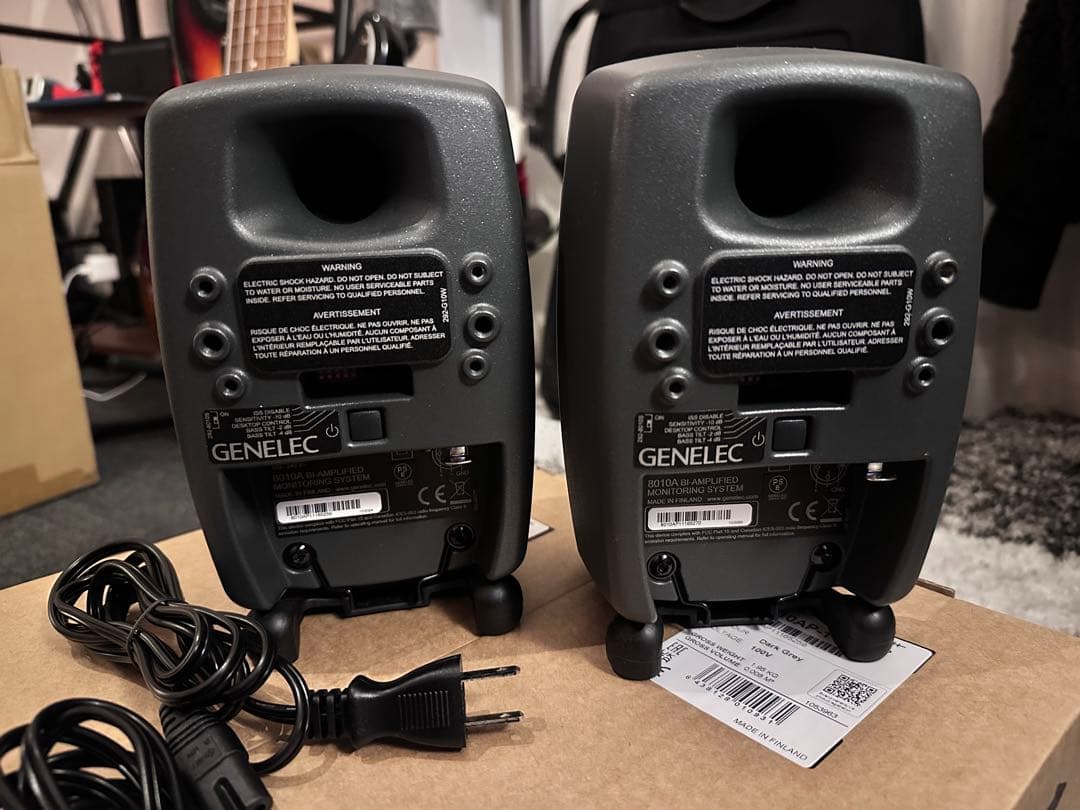 出品】Genelec 8010A モニタースピーカー ペア｜ほぼ新品