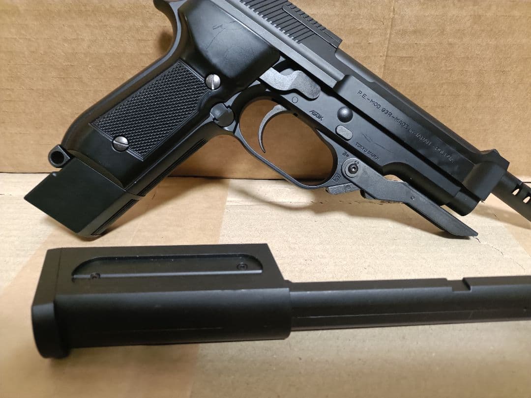 の*ん様 東京マルイ　M93R 電動ガン ロングマガジン付き