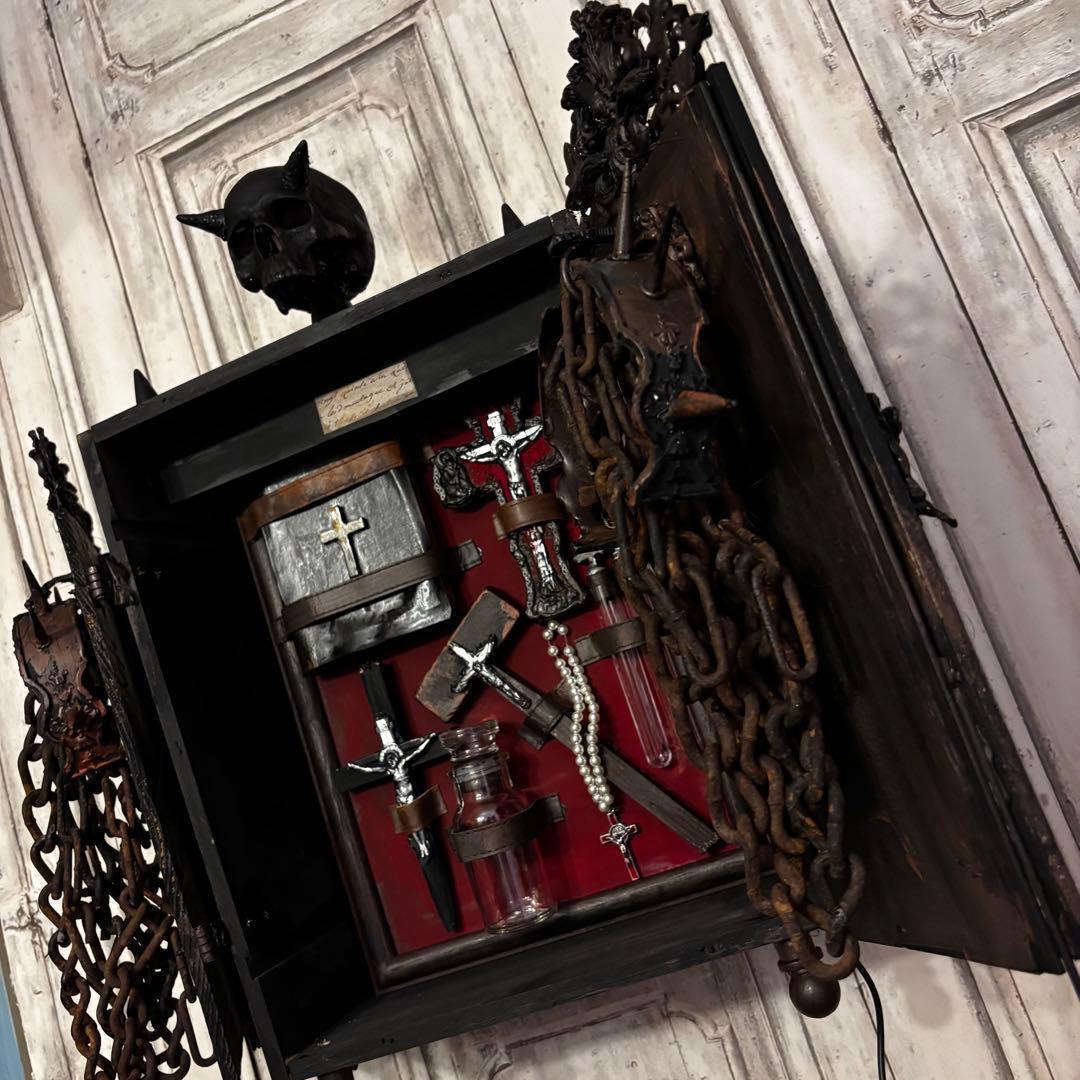 【Special Price】 悪魔撲殺箱(middleサイズ)オブジェ