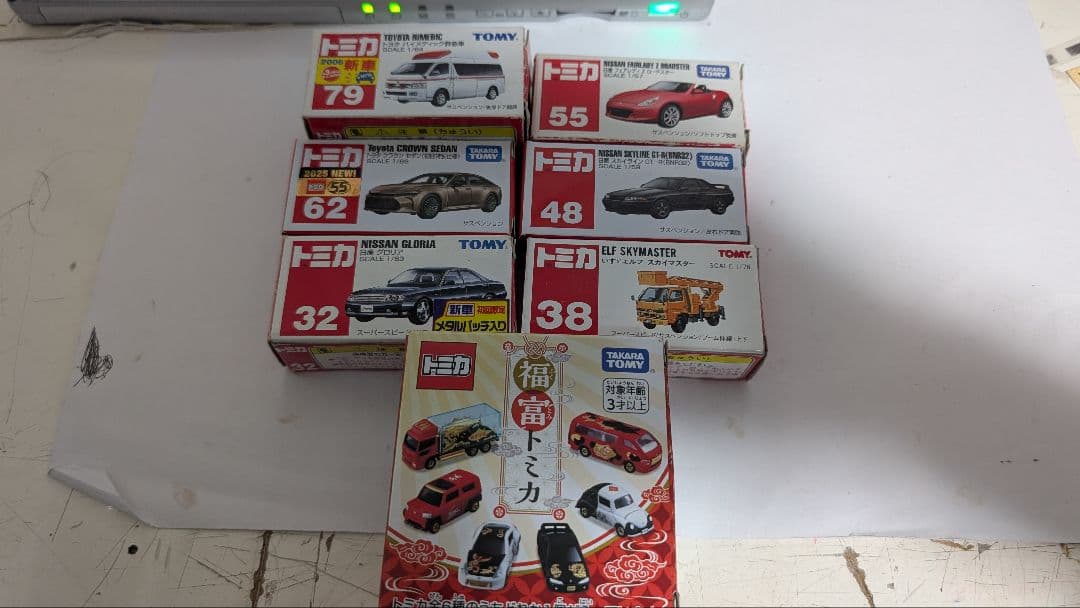 トミカ7点まとめ売り「初回限定仕様+限定メタルバッチ付き」廃盤多数