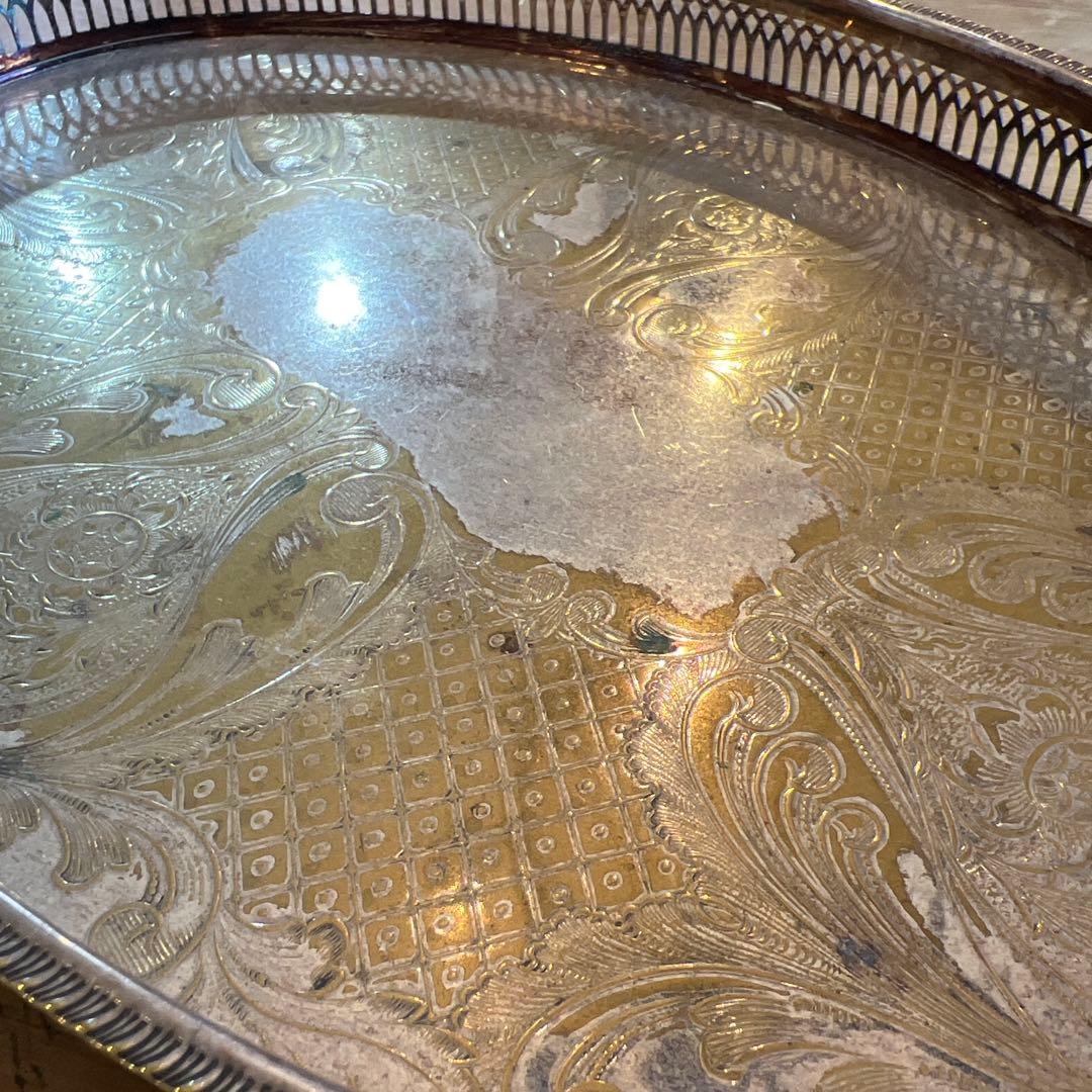 英国ヴィンテージ銀メッキ 楕円形トレー 彫刻模様