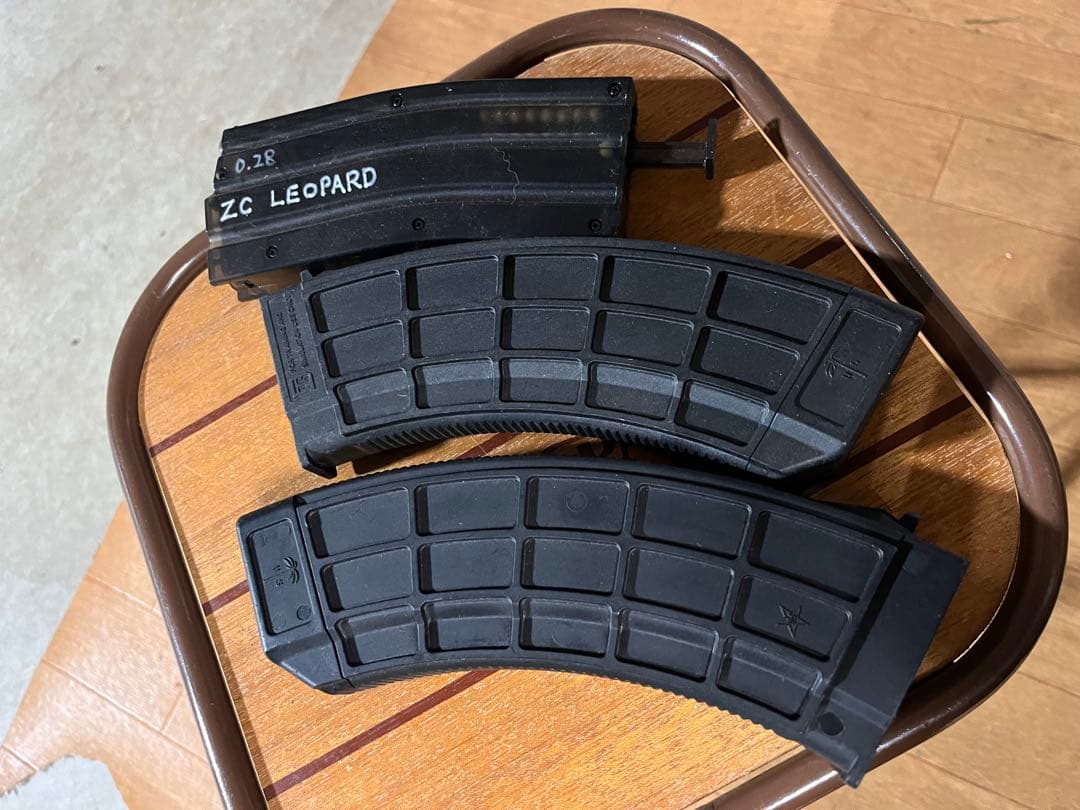 東京マルイ電動エアガン　AK47 セミ・フルオート　バッテリー付属　おまけあり