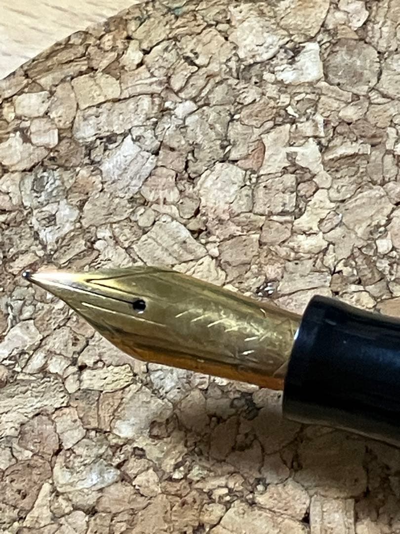 オマスのデスクペン（Omas Extra）・セット（万年筆、ボールペン）