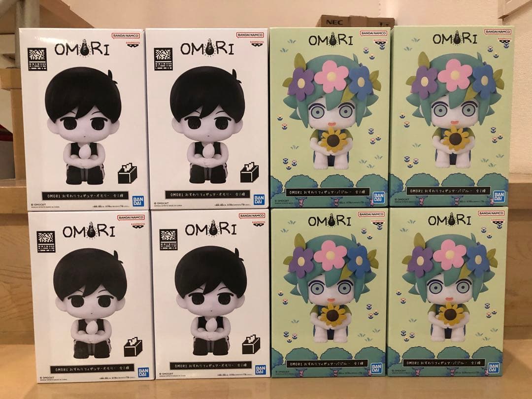 OMORI おすわりフィギュア オモリ バジル