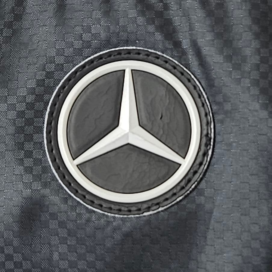 美品メルセデス・ベンツ&タイトリストメンズゴルフ2ウェイJKブラックM 蓄熱