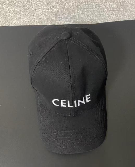 CELINE ベースボールキャップ