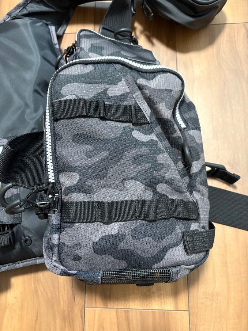 DaiwaダイワフロートゲームベストDF6206 ブラックカモ