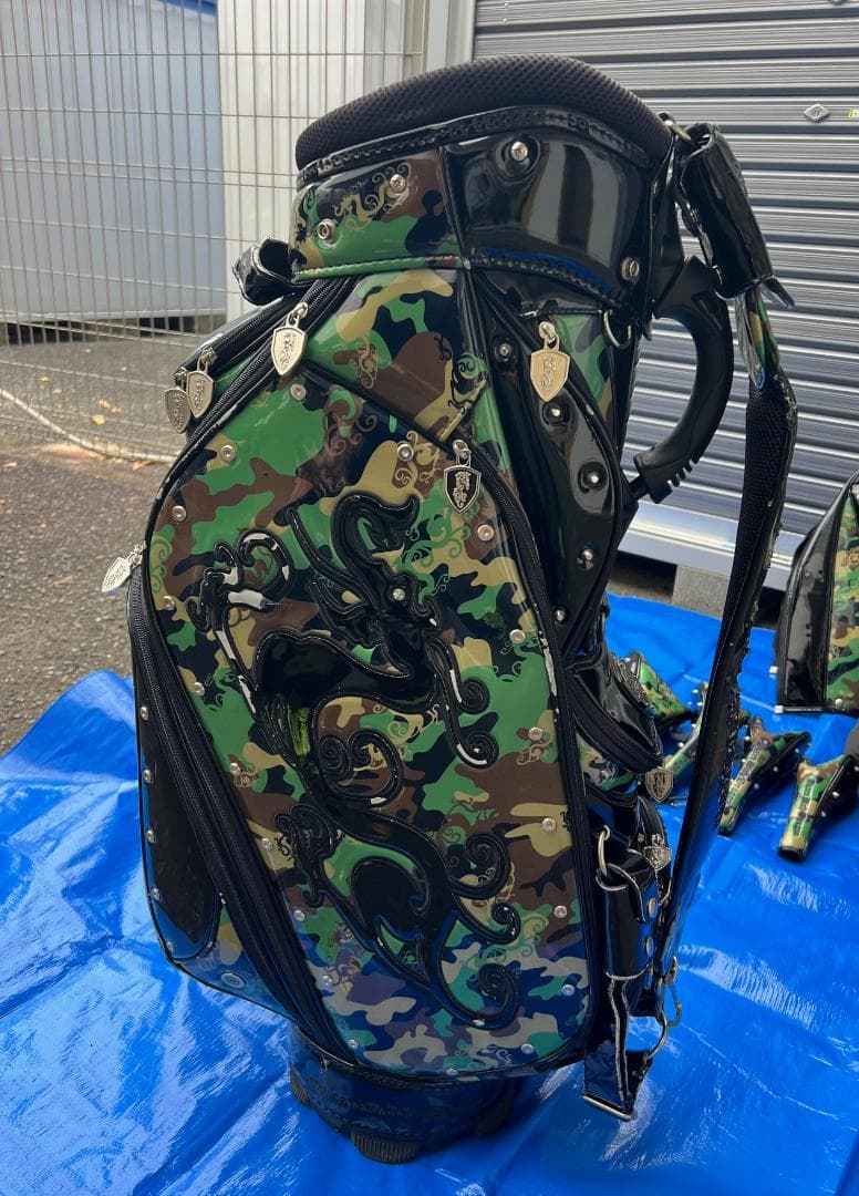 ダンスウィズドラゴン　カモフラキャディバッグ