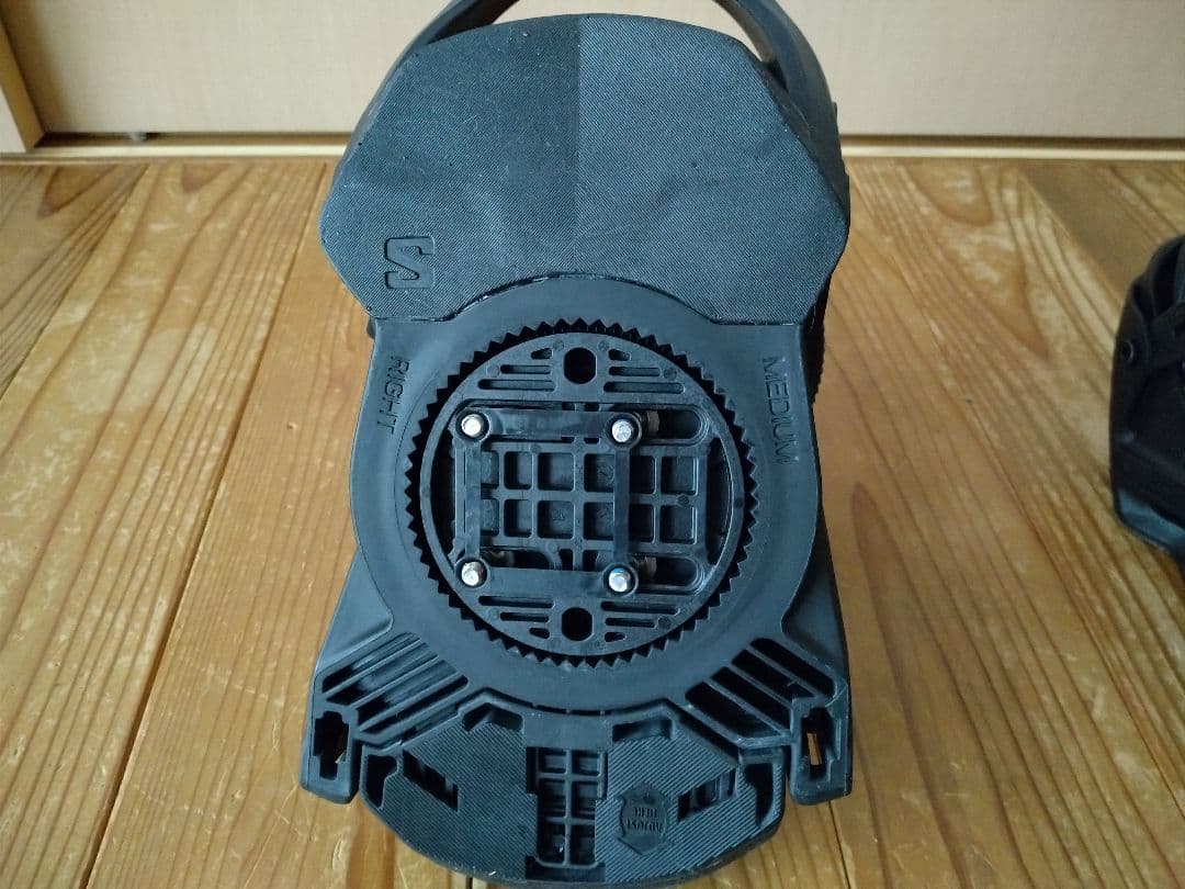 23-24 SALOMON RHYTHM サロモン リズム Mサイズ