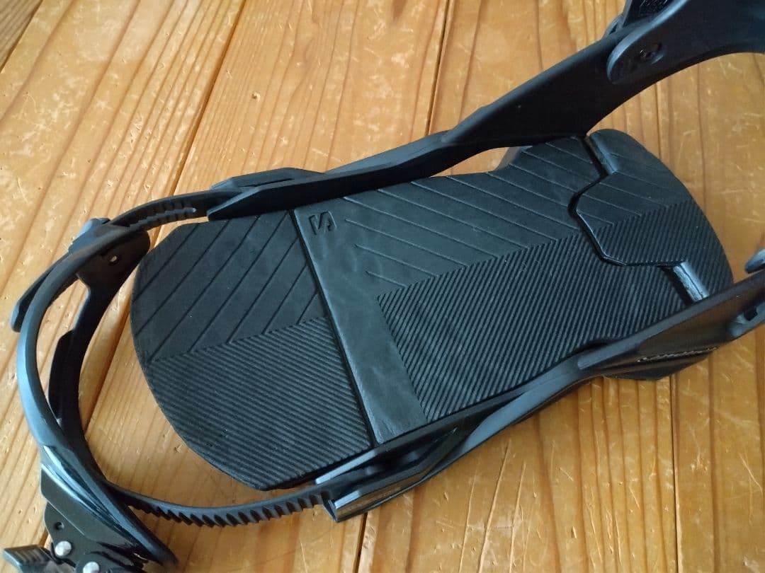 23-24 SALOMON RHYTHM サロモン リズム Mサイズ