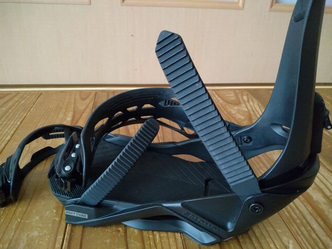 23-24 SALOMON RHYTHM サロモン リズム Mサイズ